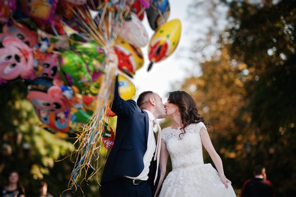 9. Trash the dress - Într un parc de distracții