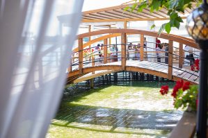 Lakefront Deck Ponton 4
